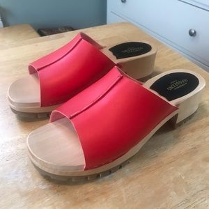 Red Swedish Hasbeens Clogs Slides Ann Low Wide Feet Never Worn